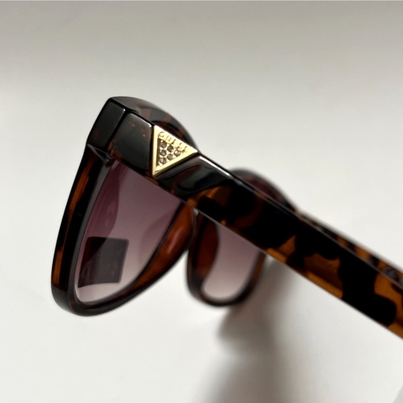 GUESS Cat Eye Sunglasses GF0327 Rhinestones Acetate Tortoise Shell Brown main image 6